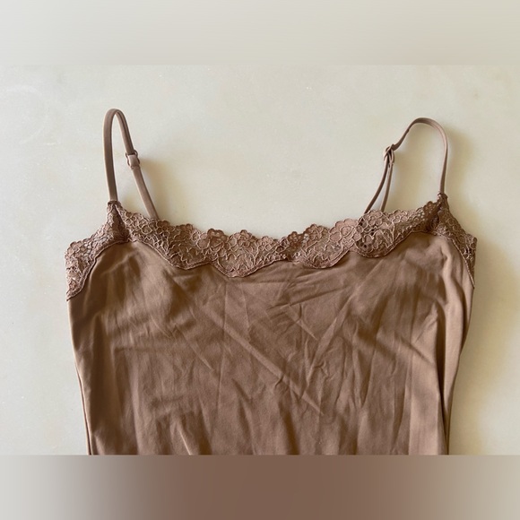 Skims Fits Everybody Lace Maxi Long Slip Dress Size Small Tan Cream - Picture 8 of 11